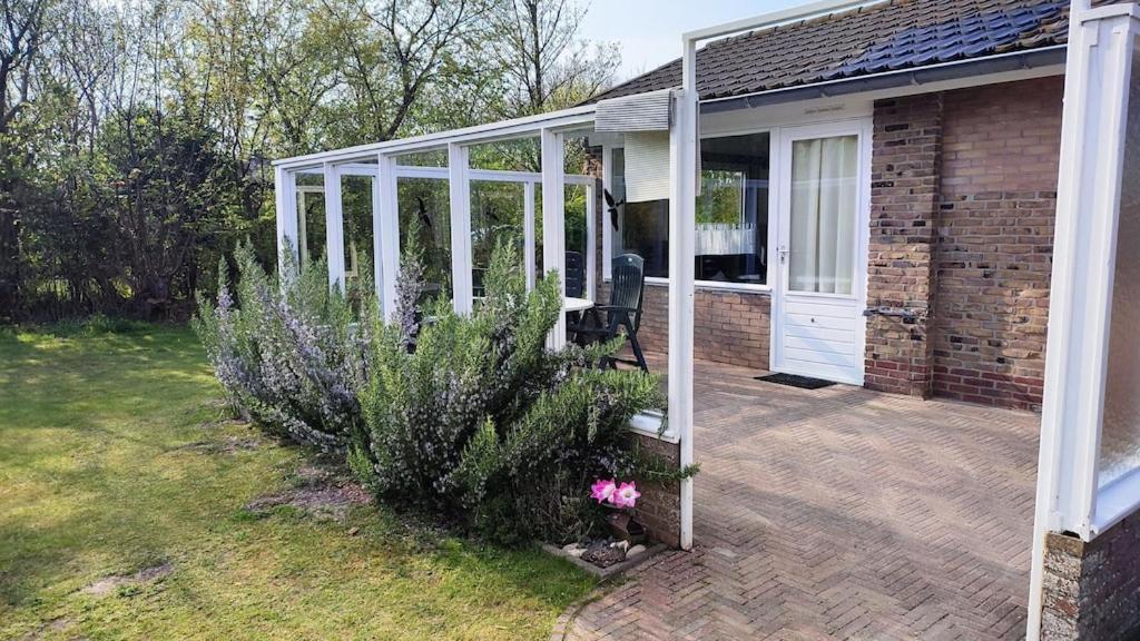 Vakantiehuis Hollum Ameland Dichtbij Strand En Met Ruime Tuin - Ameland39 Nl Exteriör bild