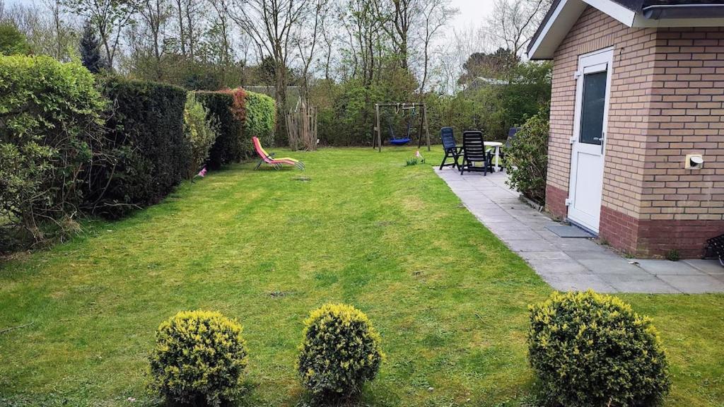 Vakantiehuis Hollum Ameland Dichtbij Strand En Met Ruime Tuin - Ameland39 Nl Exteriör bild