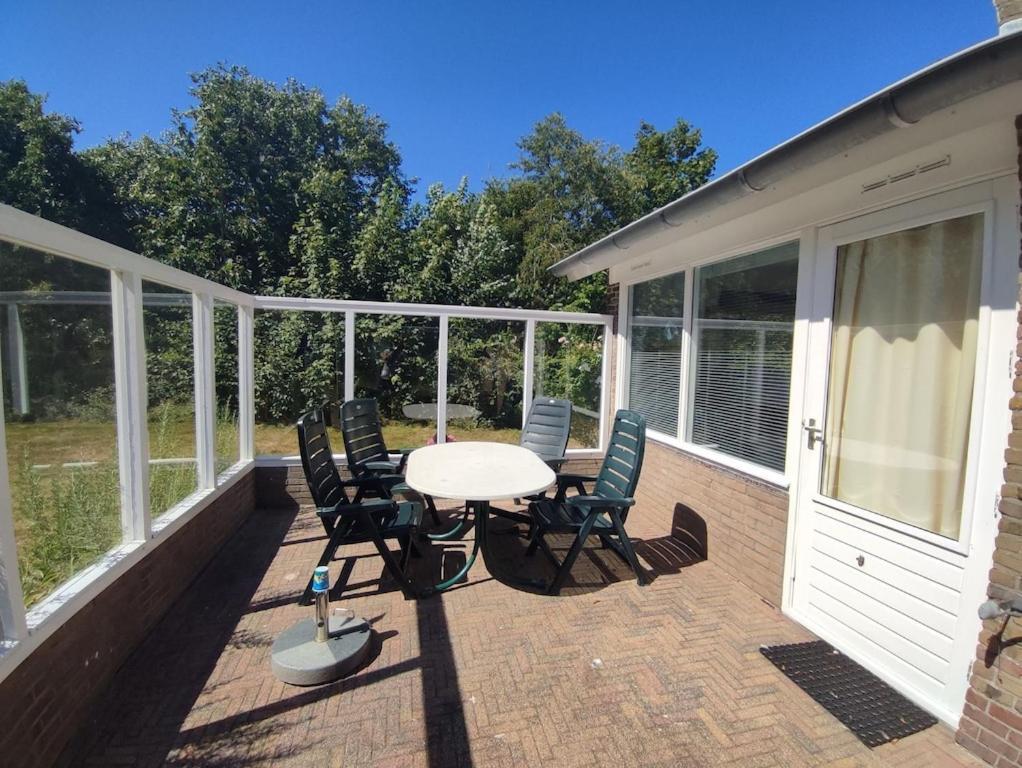 Vakantiehuis Hollum Ameland Dichtbij Strand En Met Ruime Tuin - Ameland39 Nl Exteriör bild