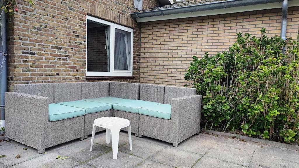 Vakantiehuis Hollum Ameland Dichtbij Strand En Met Ruime Tuin - Ameland39 Nl Exteriör bild